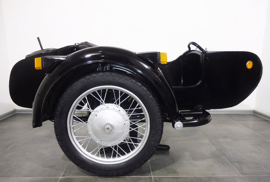 Vintage Original Dnepr Sidecar for motorcycle fits with popular motorcycle models BMW HD Triumph Ural Yamaha Honda etc