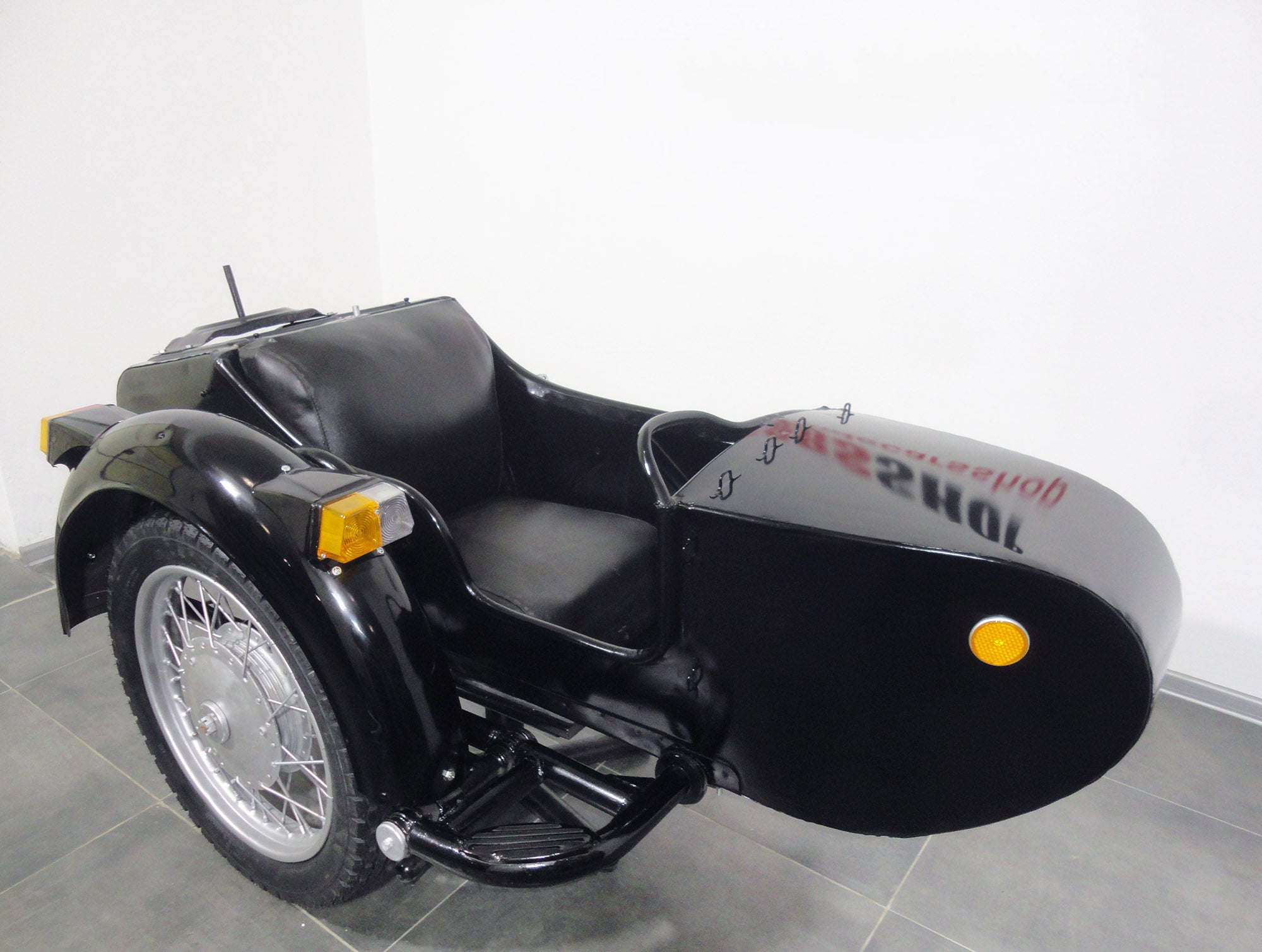 Vintage Original Dnepr Sidecar for motorcycle fits with popular motorcycle models BMW HD Triumph Ural Yamaha Honda etc