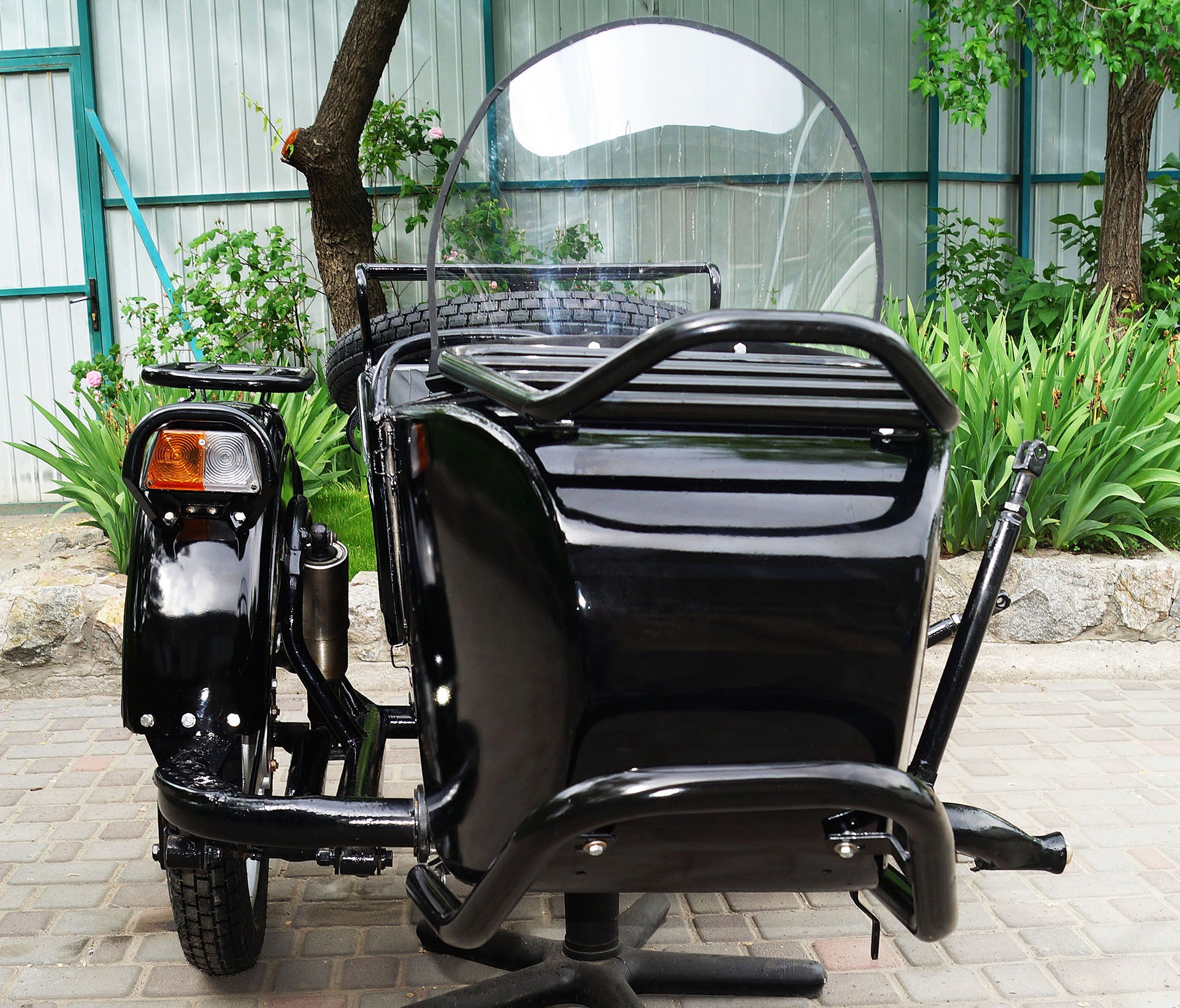 URAL SIDECAR Refurbished Original Sidecar for sale Compatible with Motorcycle BMW Indian Harley Davidson Honda Triumph