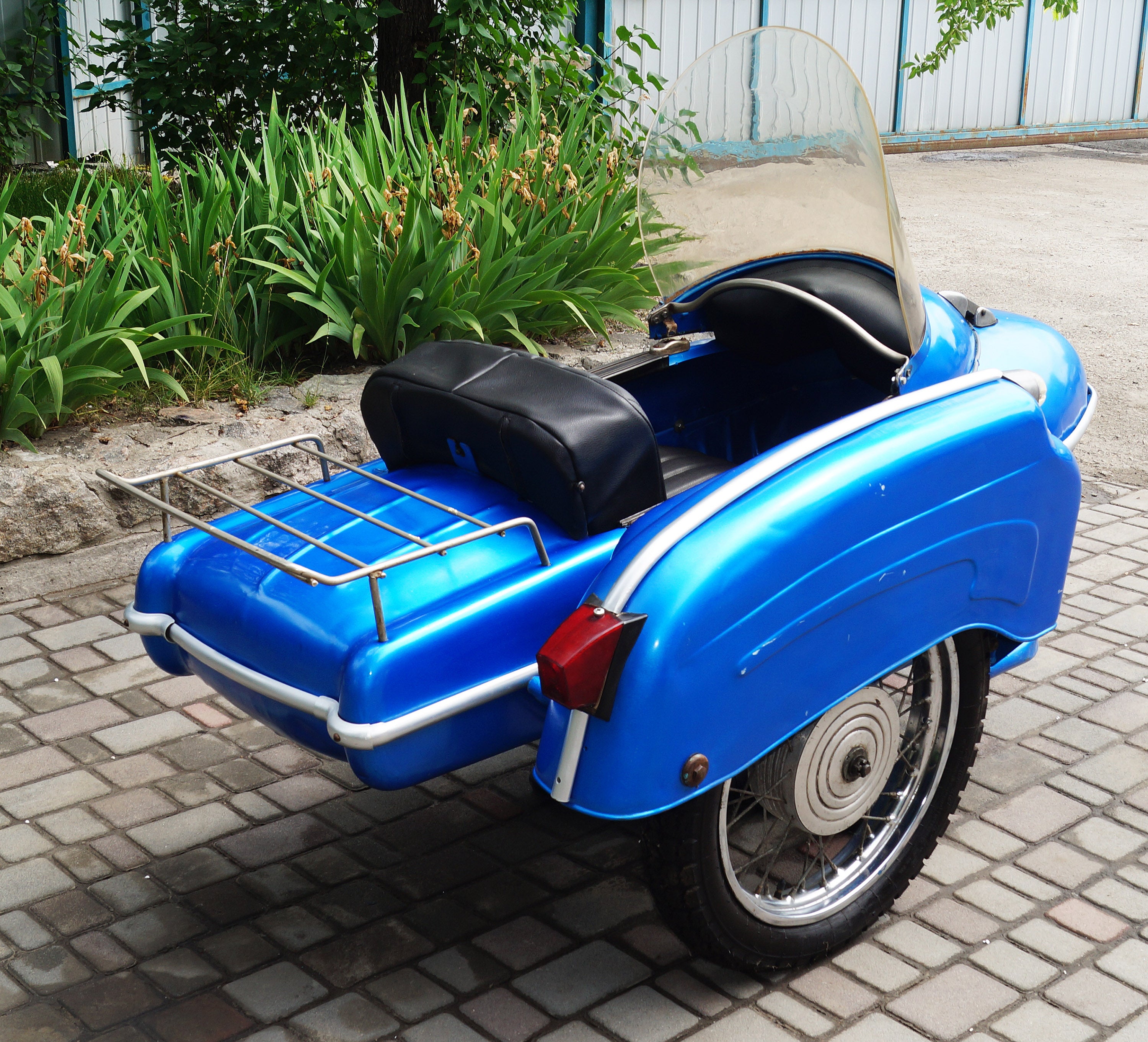 Vintage Sidecar for motorcycle Izh Compatible with motorcycle models BMW Triumph Ural Harley Davidson Honda Used Sidecar USA for Sale