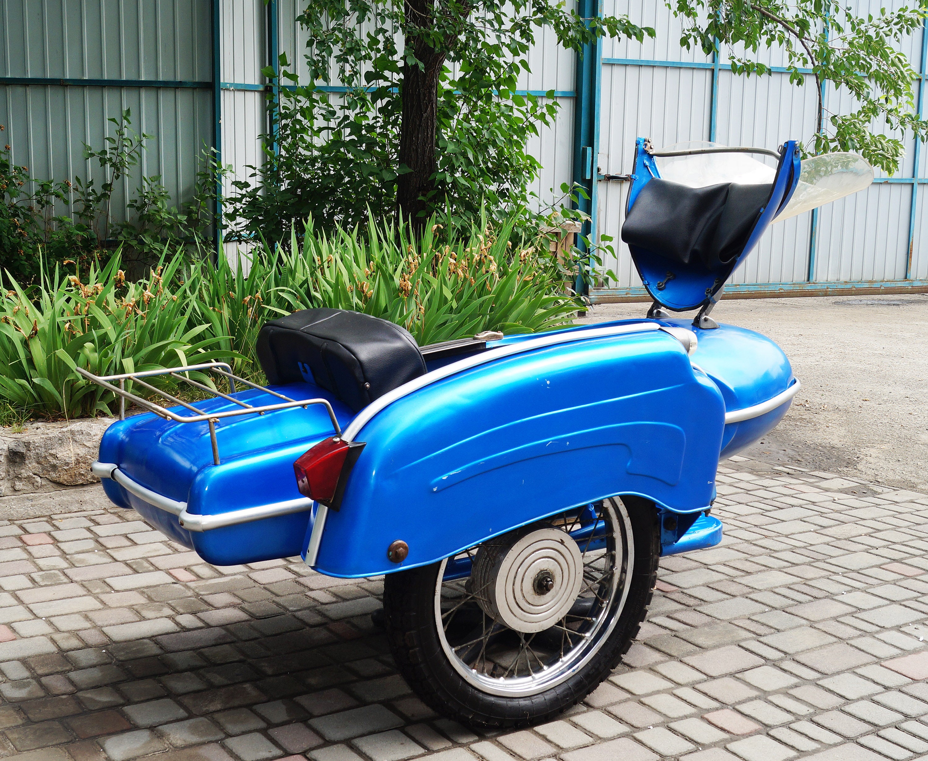 Vintage Sidecar for motorcycle Izh Compatible with motorcycle models BMW Triumph Ural Harley Davidson Honda Used Sidecar USA for Sale