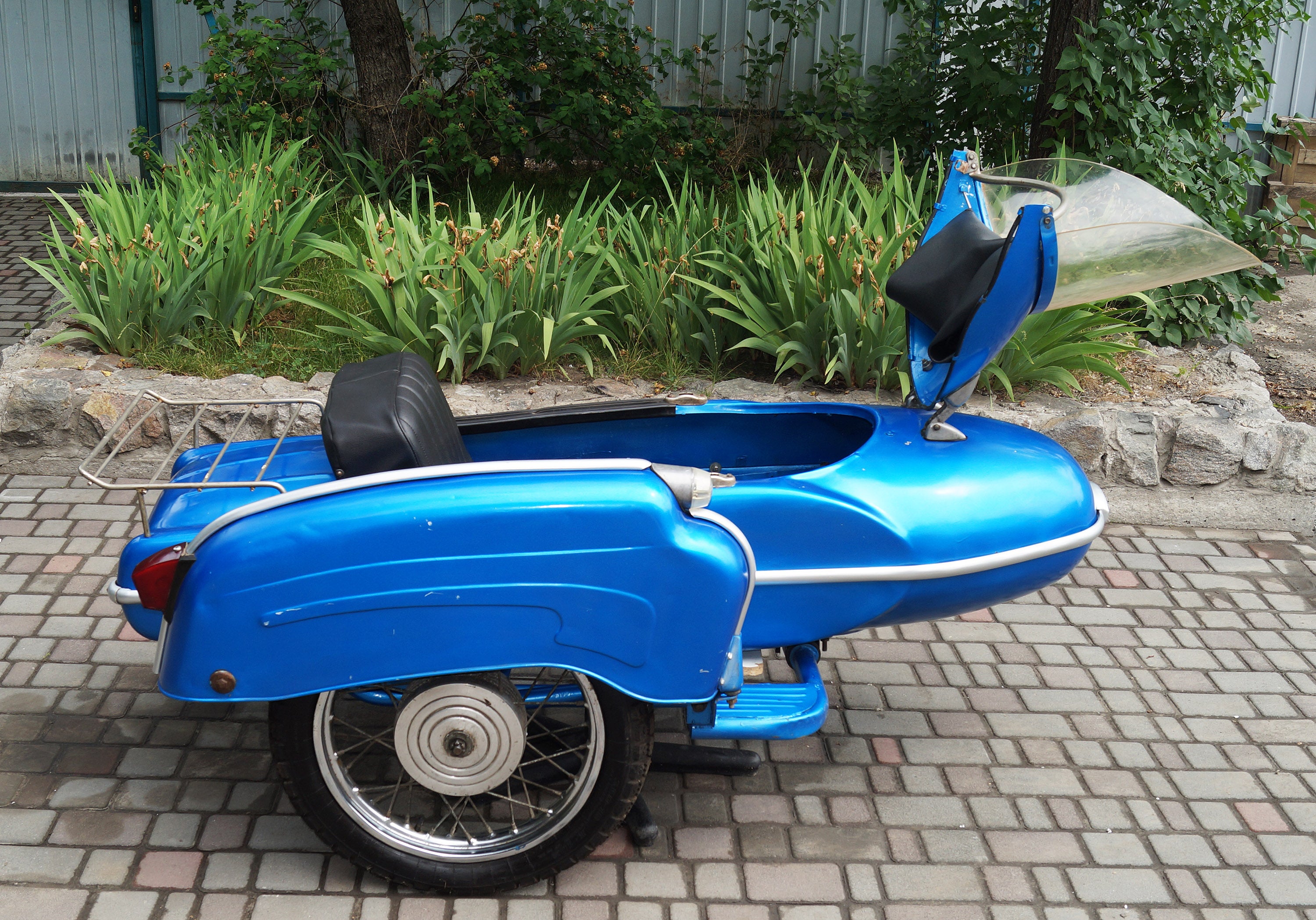 Vintage Sidecar for motorcycle Izh Compatible with motorcycle models BMW Triumph Ural Harley Davidson Honda Used Sidecar USA for Sale