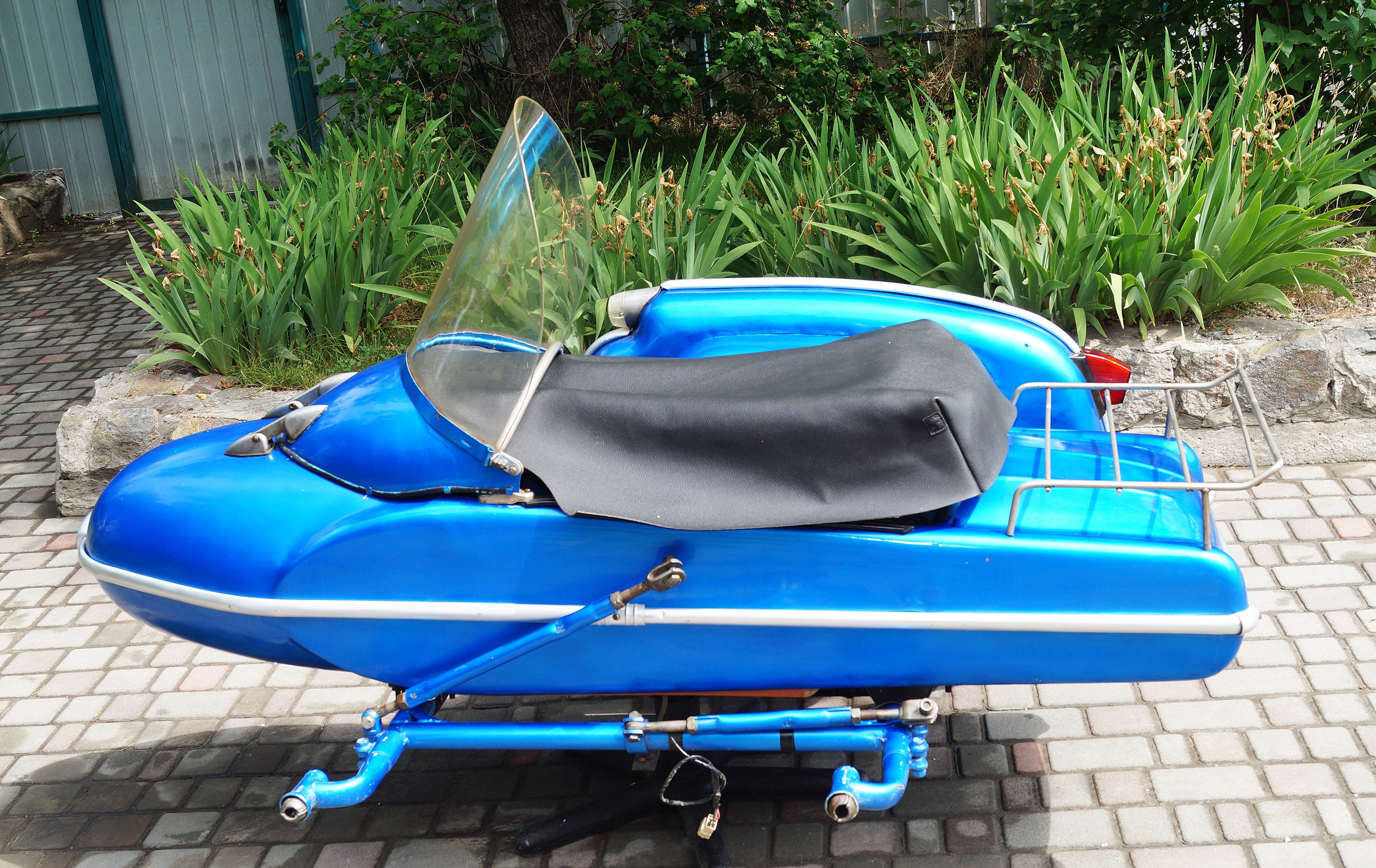 Vintage Sidecar for motorcycle Izh Compatible with motorcycle models BMW Triumph Ural Harley Davidson Honda Used Sidecar USA for Sale