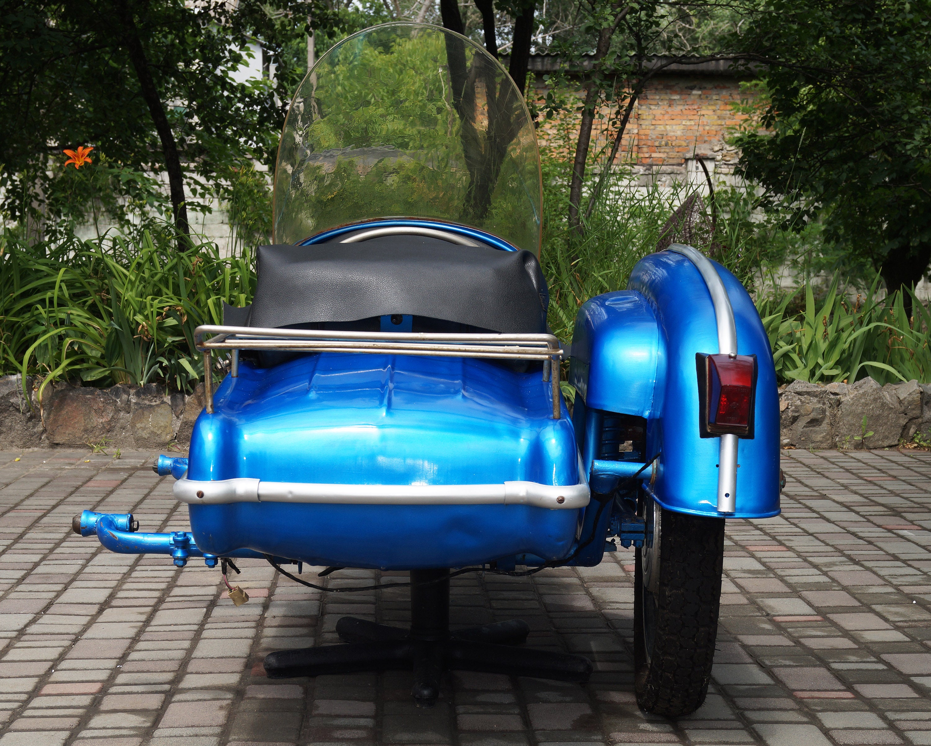 Vintage Sidecar for motorcycle Izh Compatible with motorcycle models BMW Triumph Ural Harley Davidson Honda Used Sidecar USA for Sale