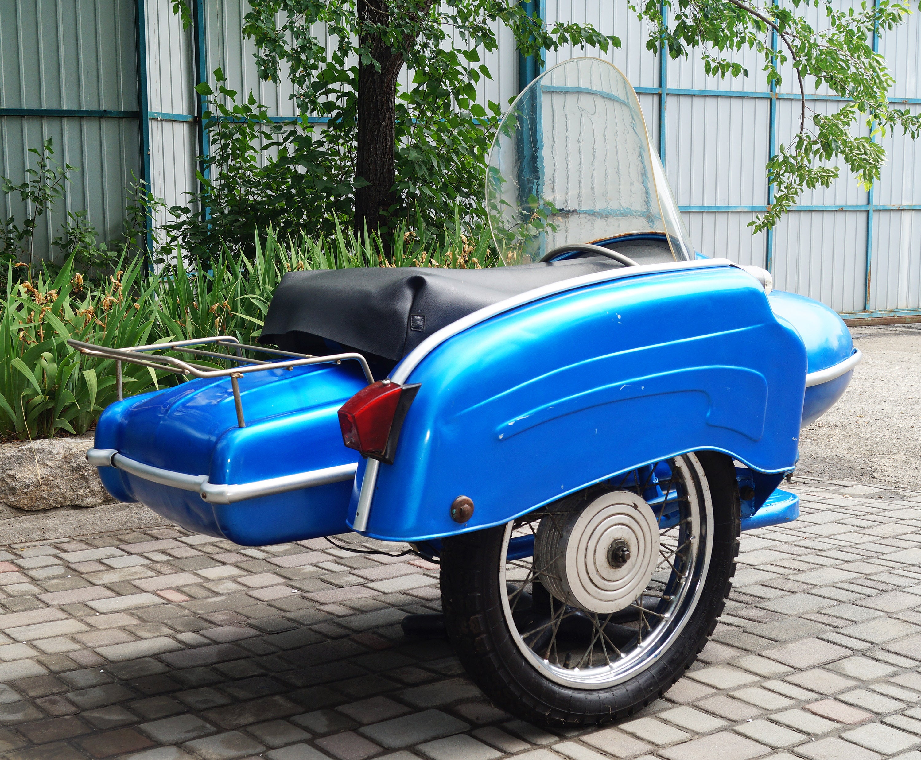 Vintage Sidecar for motorcycle Izh Compatible with motorcycle models BMW Triumph Ural Harley Davidson Honda Used Sidecar USA for Sale