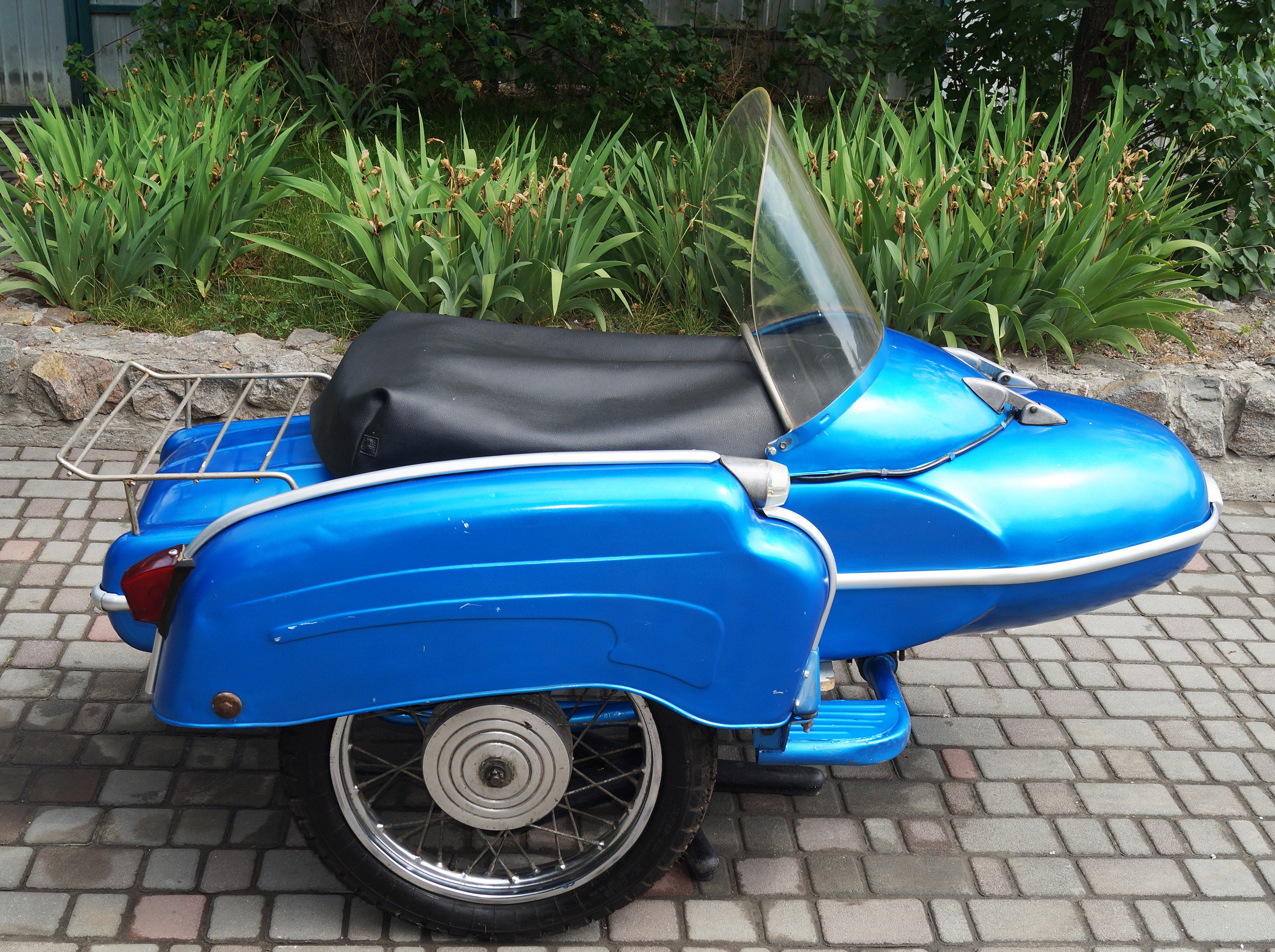 Vintage Sidecar for motorcycle Izh Compatible with motorcycle models BMW Triumph Ural Harley Davidson Honda Used Sidecar USA for Sale