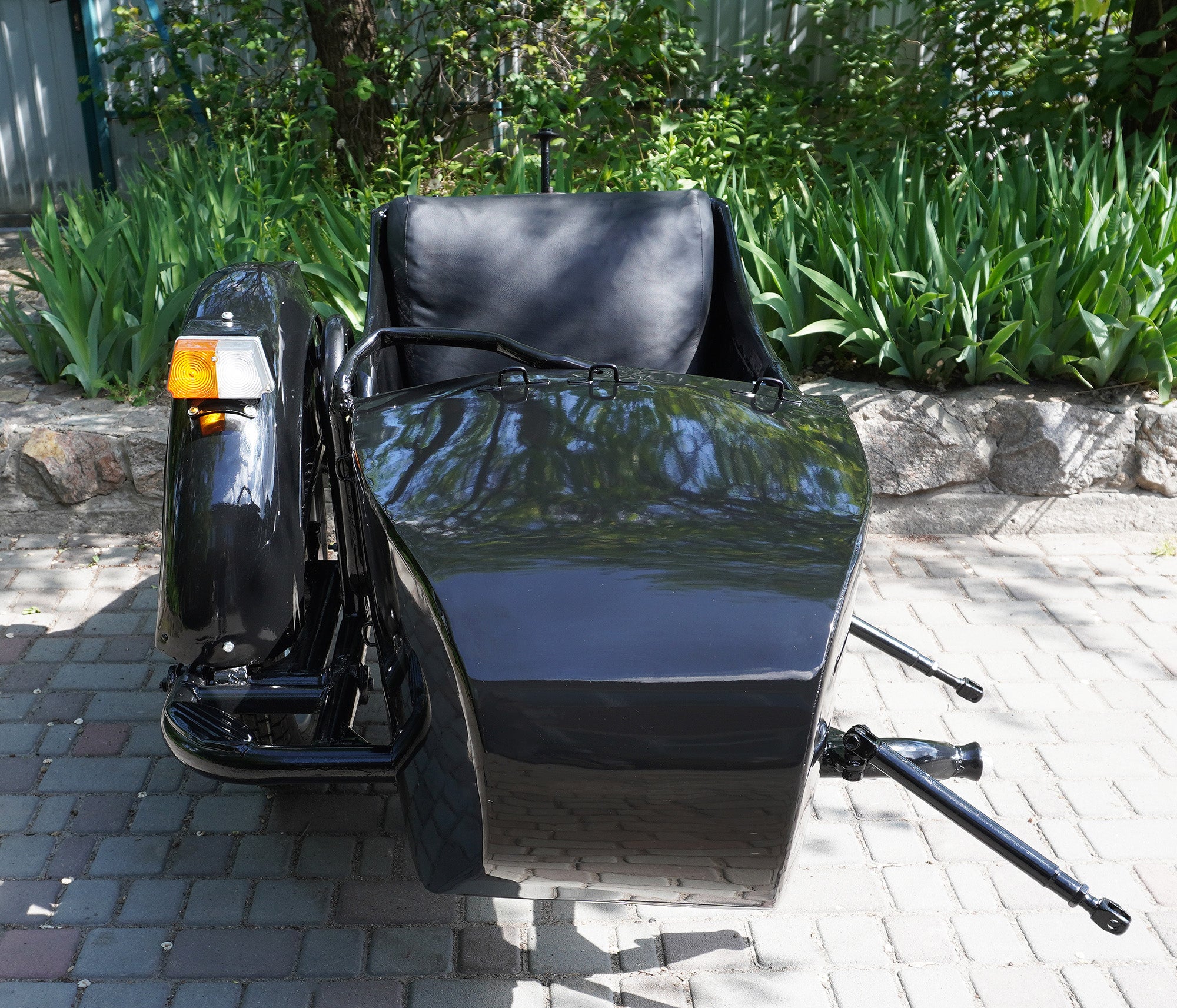 Sidecar for Motorcycle Dnepr Refurbished Sidecar USA Location Compatible with Harley Davidson, BMW, Honda, Triumph, Kawasaki, Ural