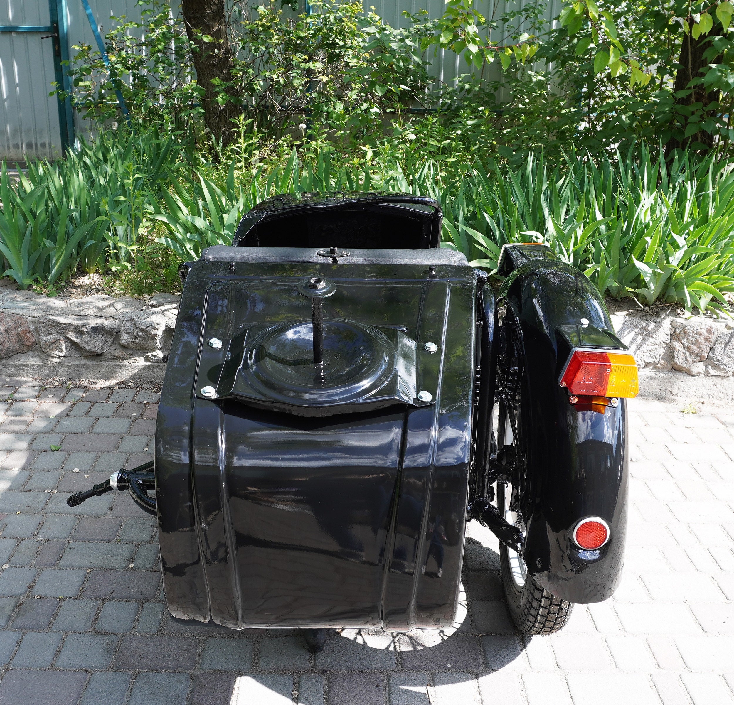 Sidecar for Motorcycle Dnepr Refurbished Sidecar USA Location Compatible with Harley Davidson, BMW, Honda, Triumph, Kawasaki, Ural