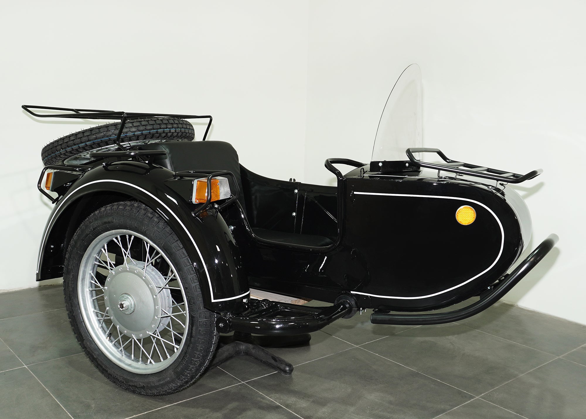 prepayment Dnepr Sidecar with Set of Racks and Bumpers for George Pecharka