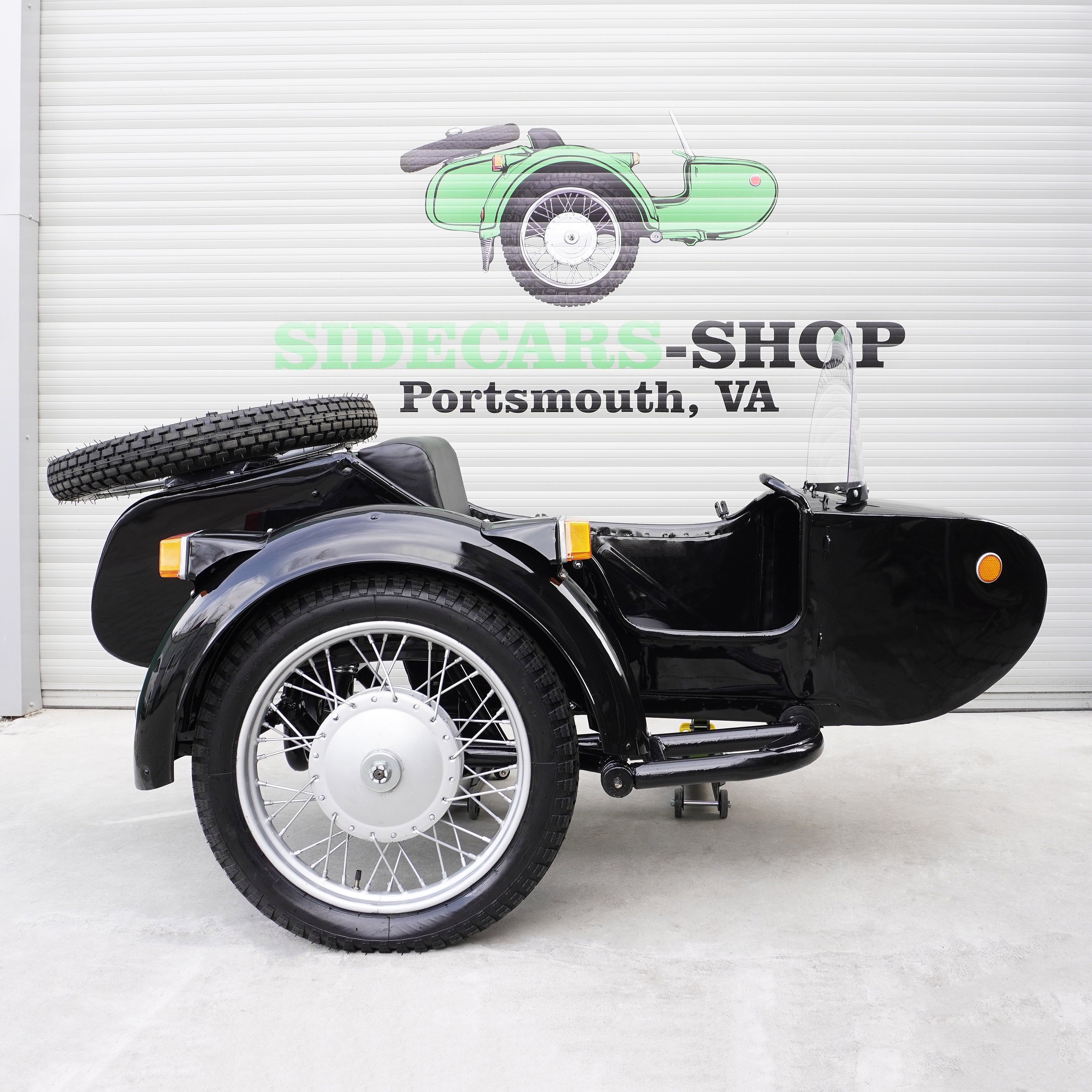 2WD Dnepr MT-16 Sidecar for Motorcycle, Refurbished Vintage Sidecar fits BMW Harley Davidson Ural