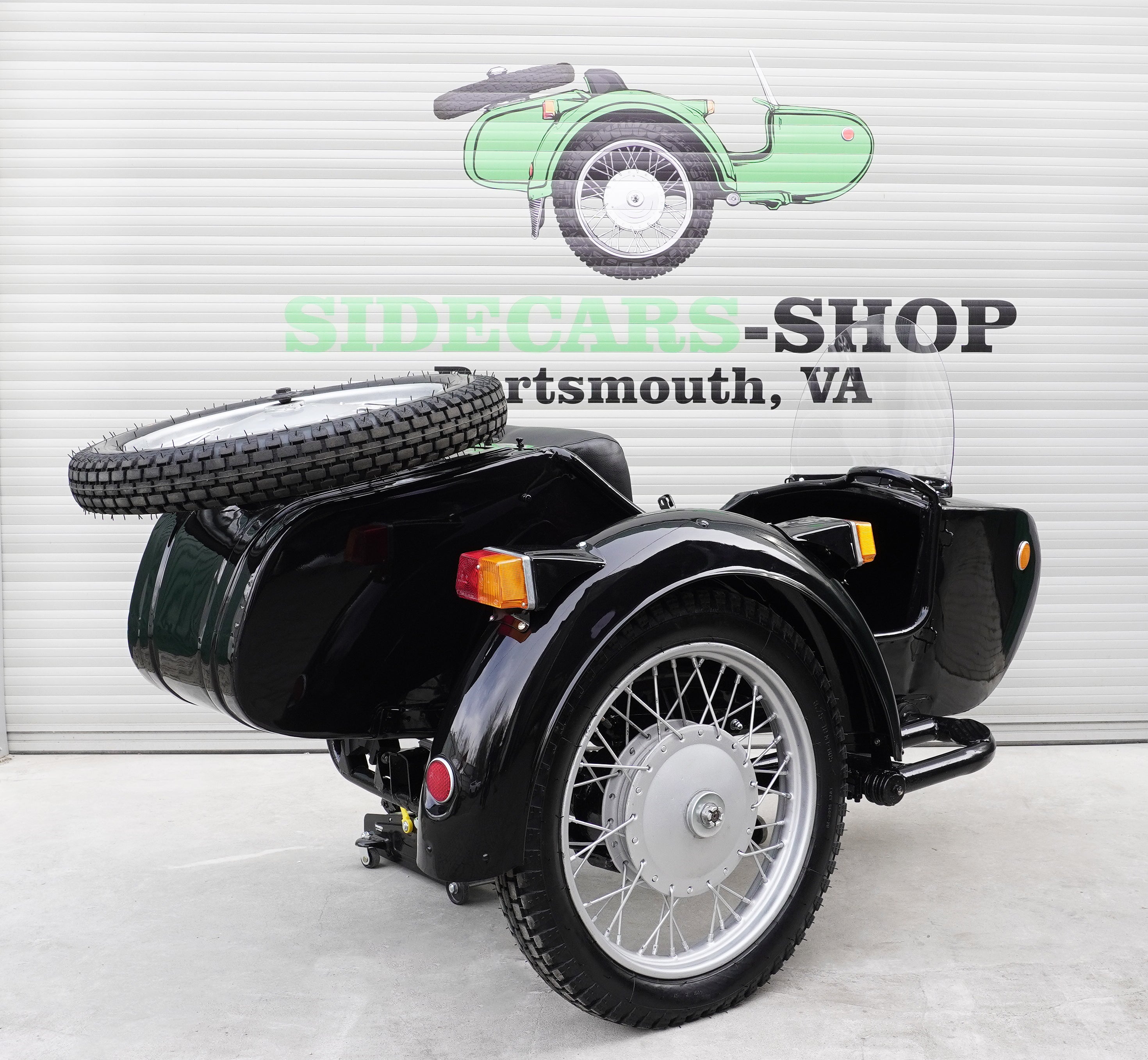 2WD Dnepr MT-16 Sidecar for Motorcycle, Refurbished Vintage Sidecar fits BMW Harley Davidson Ural