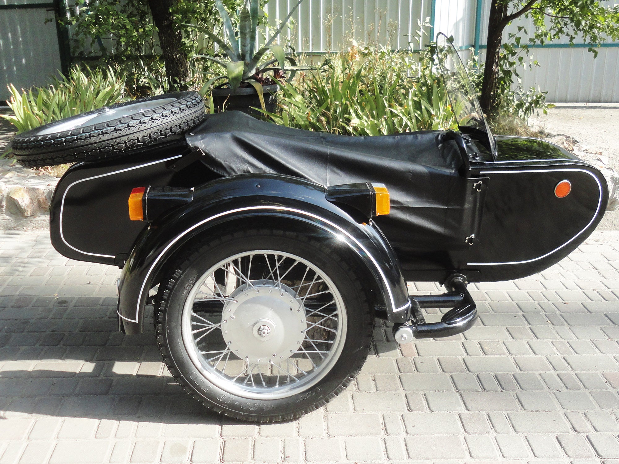 Sidecar Dnepr Used Refurbished Compatible with Motorcycle BMW Kawasaki Harley Davidson Honda etc