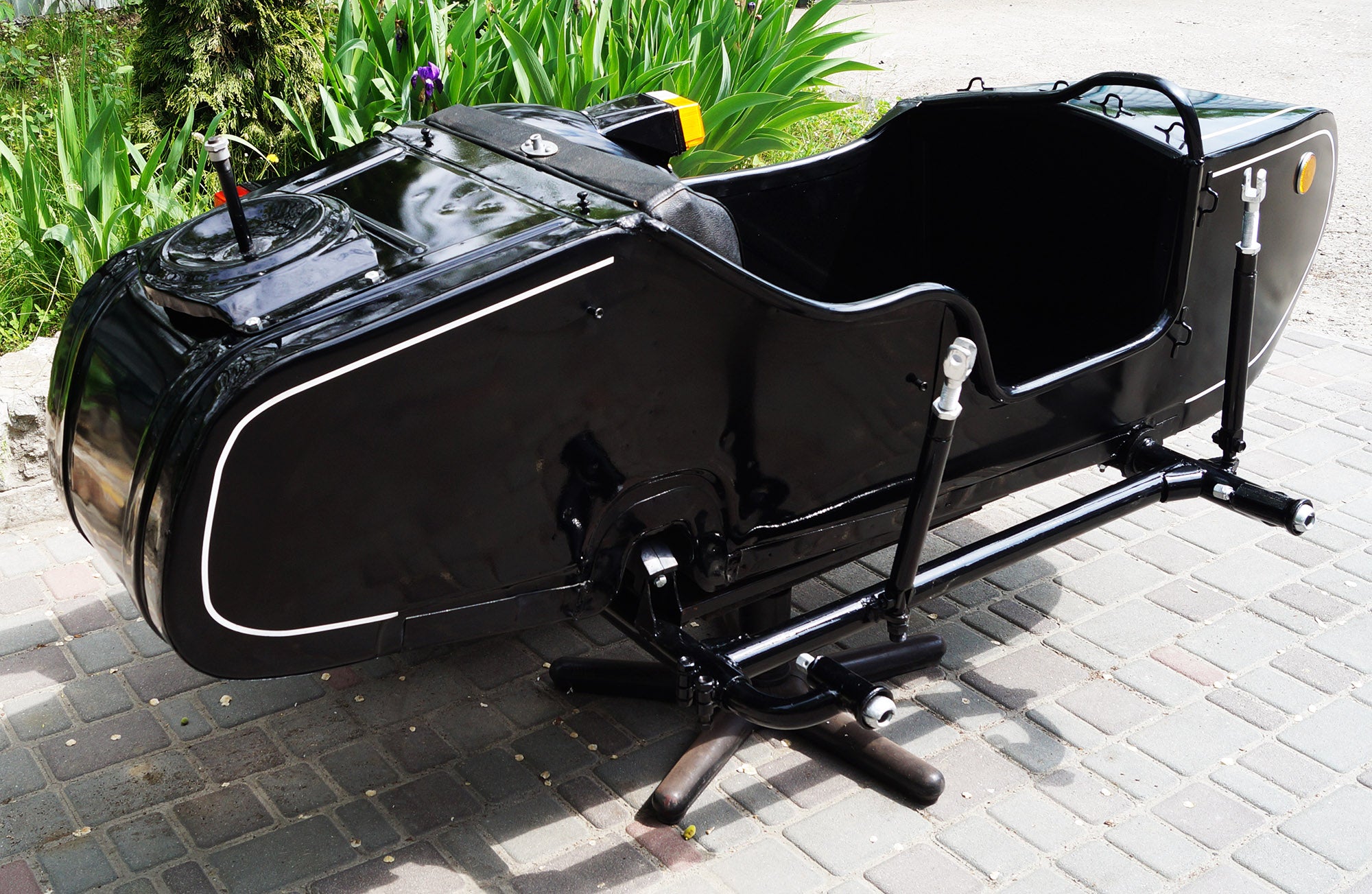LEFT SIDE SIDECAR Dnepr Compatible with Motorcycle BMW Harley Davidson Ural Honda