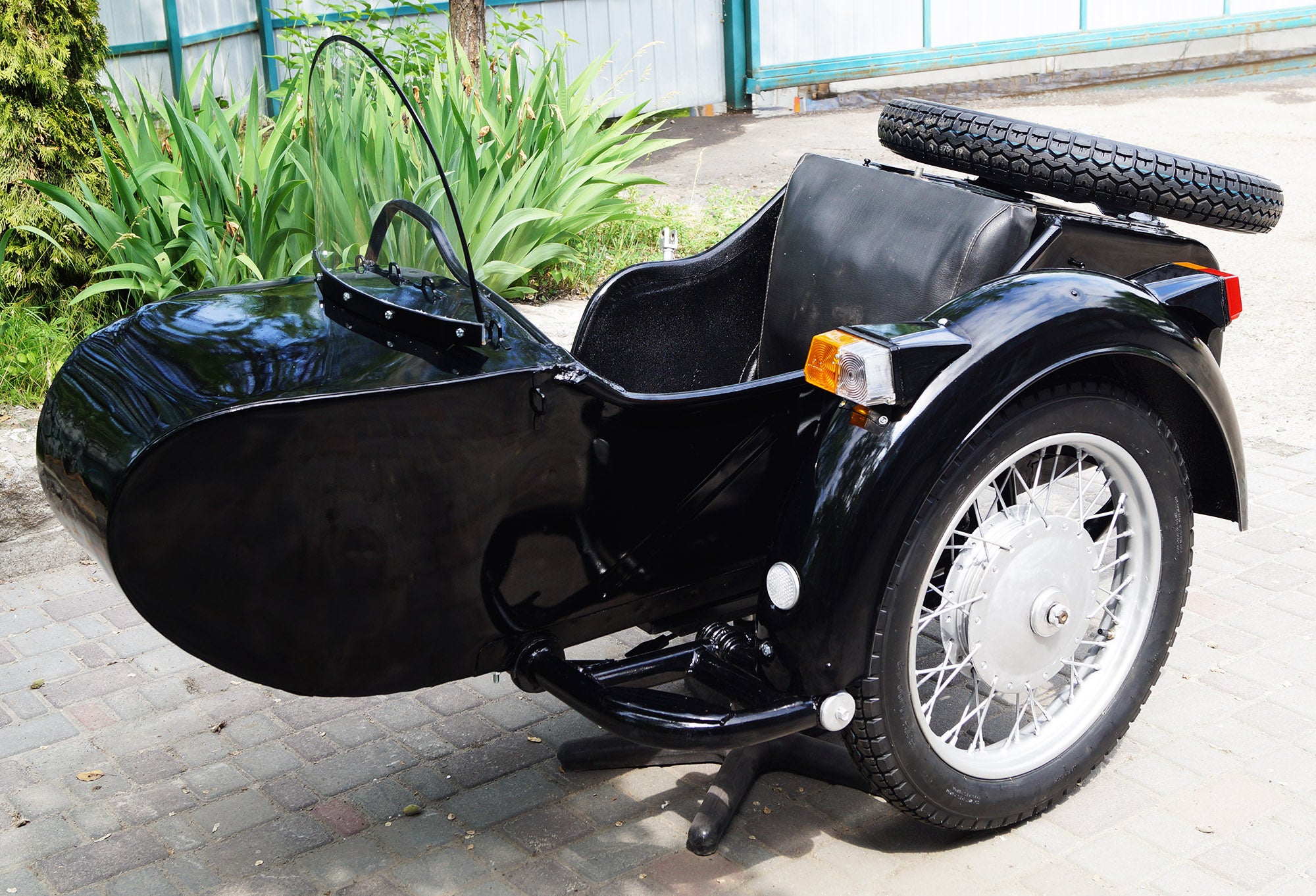 LEFT SIDE SIDECAR Compatible Motorcycles BMW Harley Davidson Ural Honda Triumph