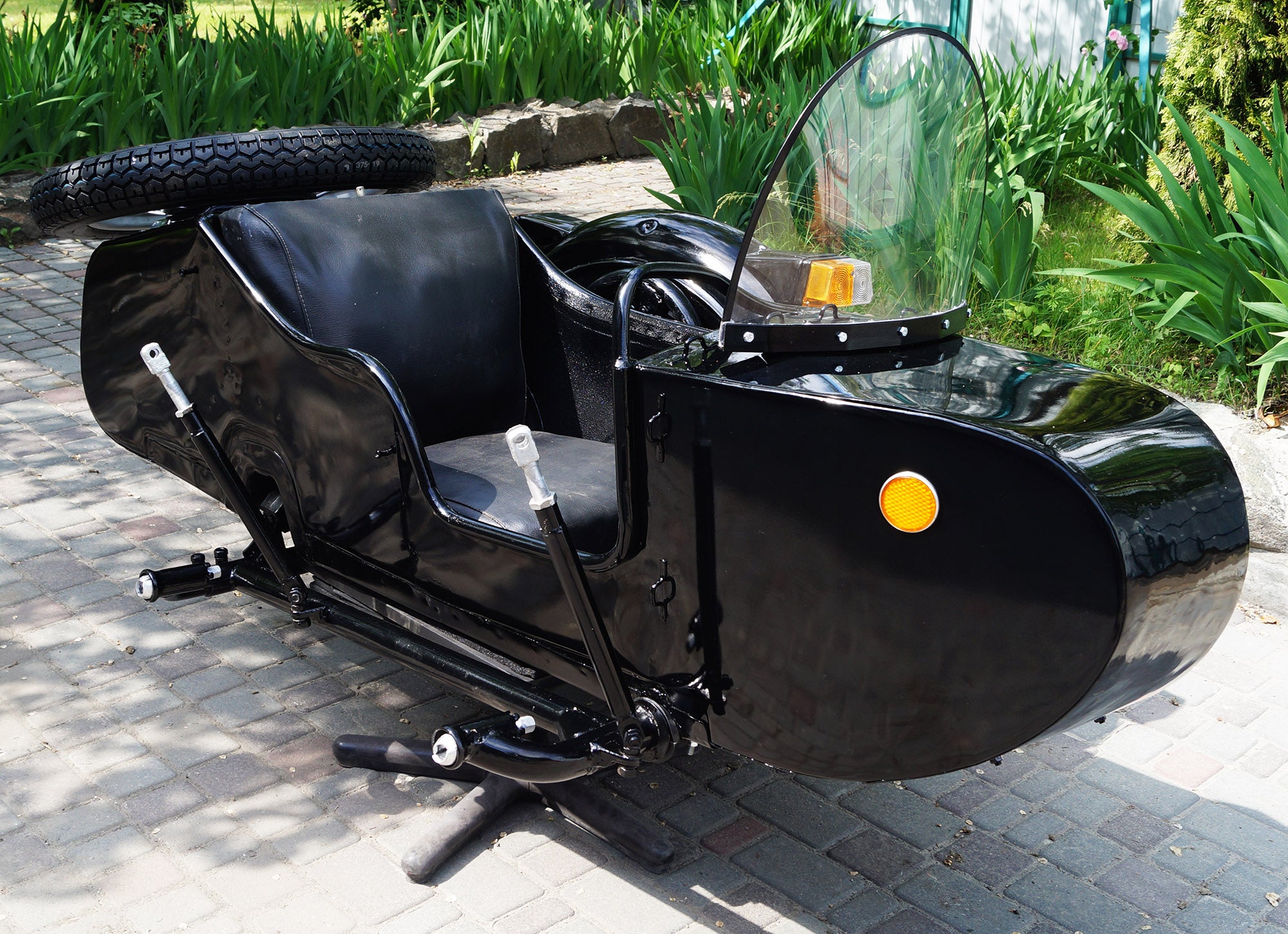 LEFT SIDE SIDECAR Compatible Motorcycles BMW Harley Davidson Ural Honda Triumph