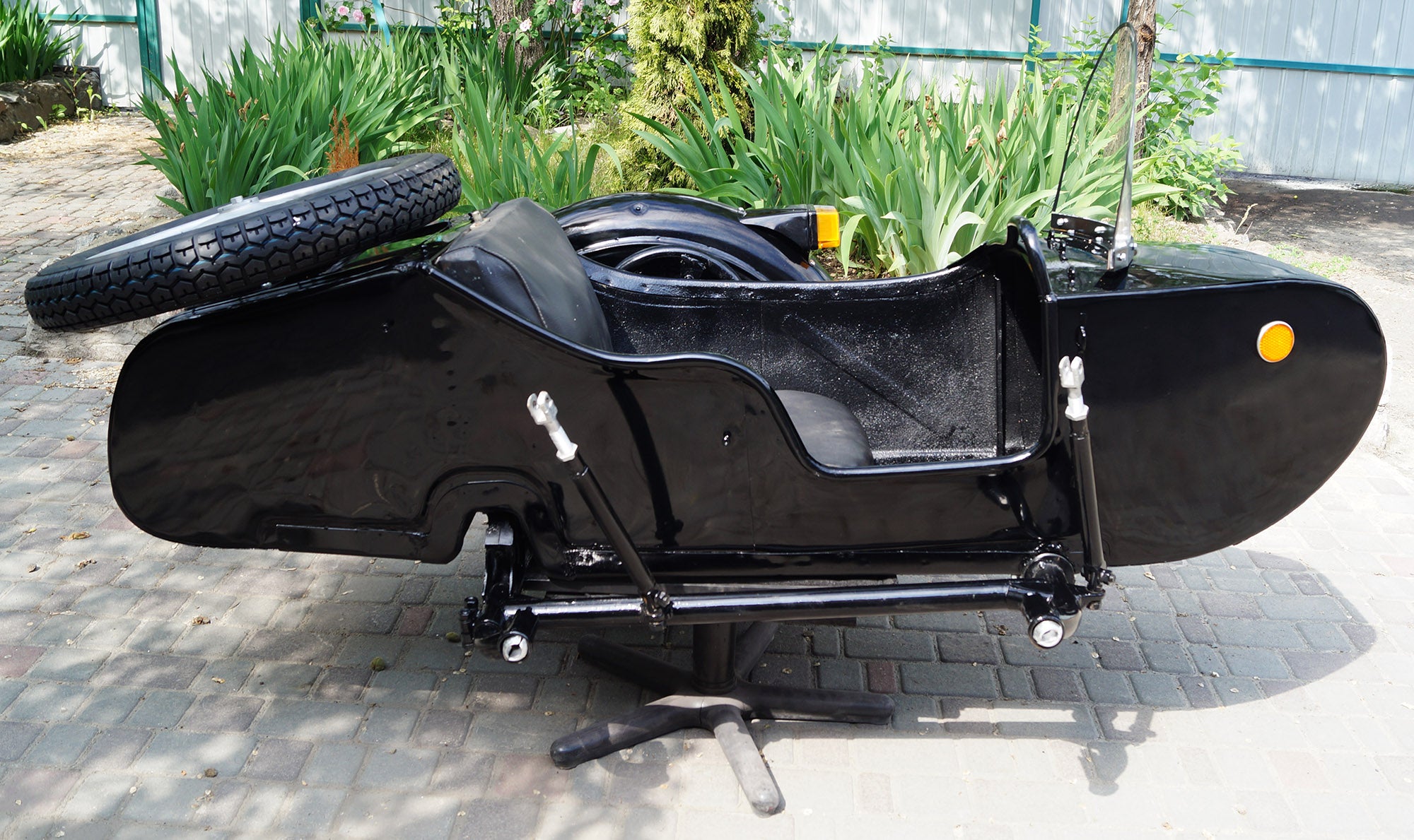 LEFT SIDE SIDECAR Compatible Motorcycles BMW Harley Davidson Ural Honda Triumph