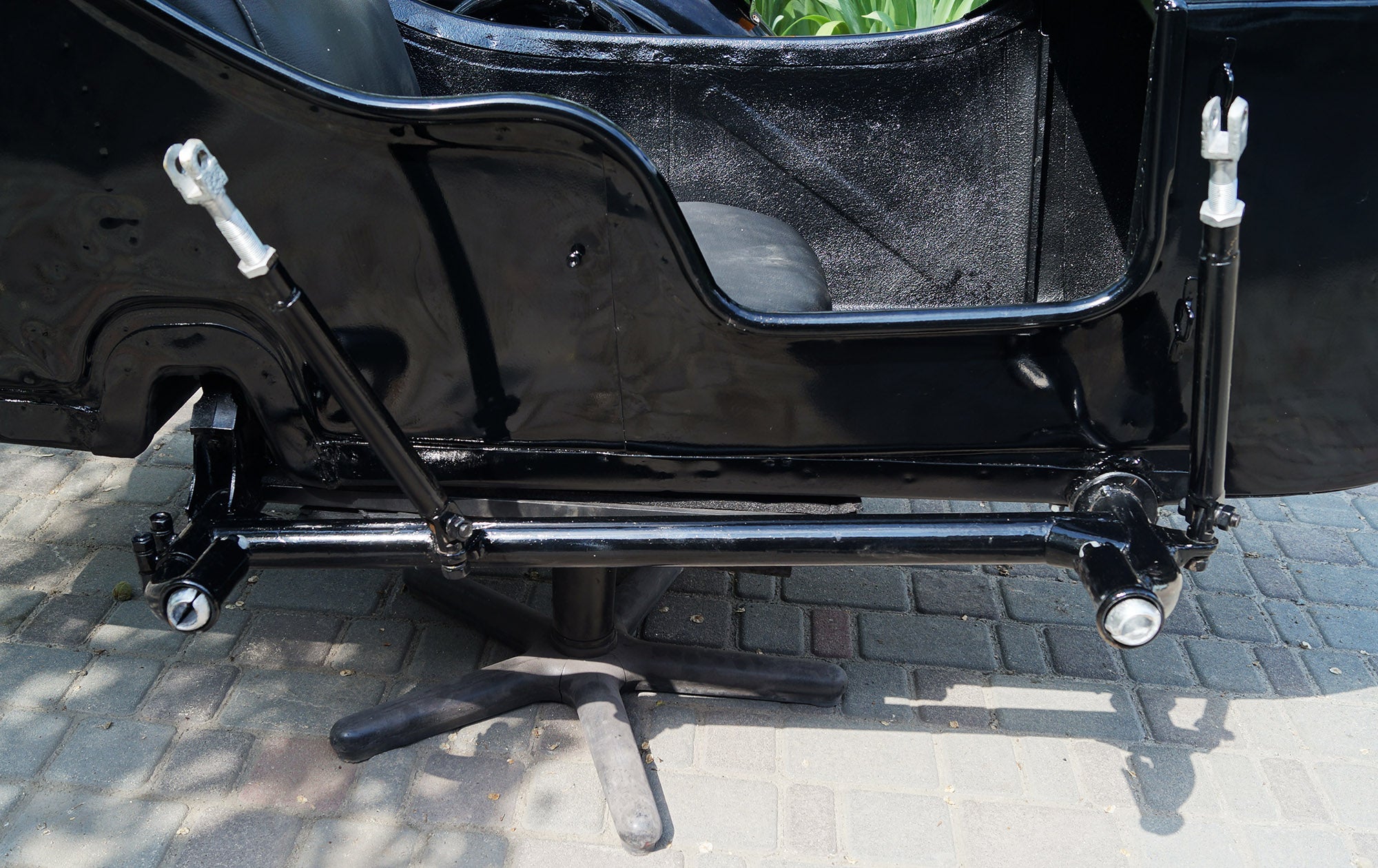 LEFT SIDE SIDECAR Compatible Motorcycles BMW Harley Davidson Ural Honda Triumph