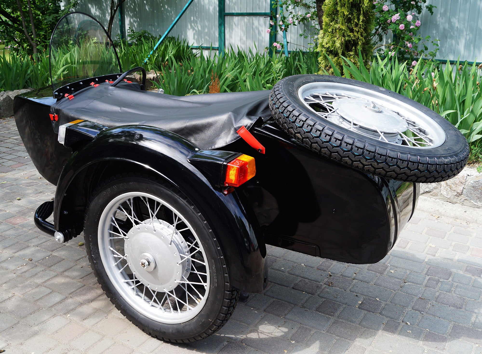 LEFT SIDE SIDECAR Compatible Motorcycles BMW Harley Davidson Ural Honda Triumph