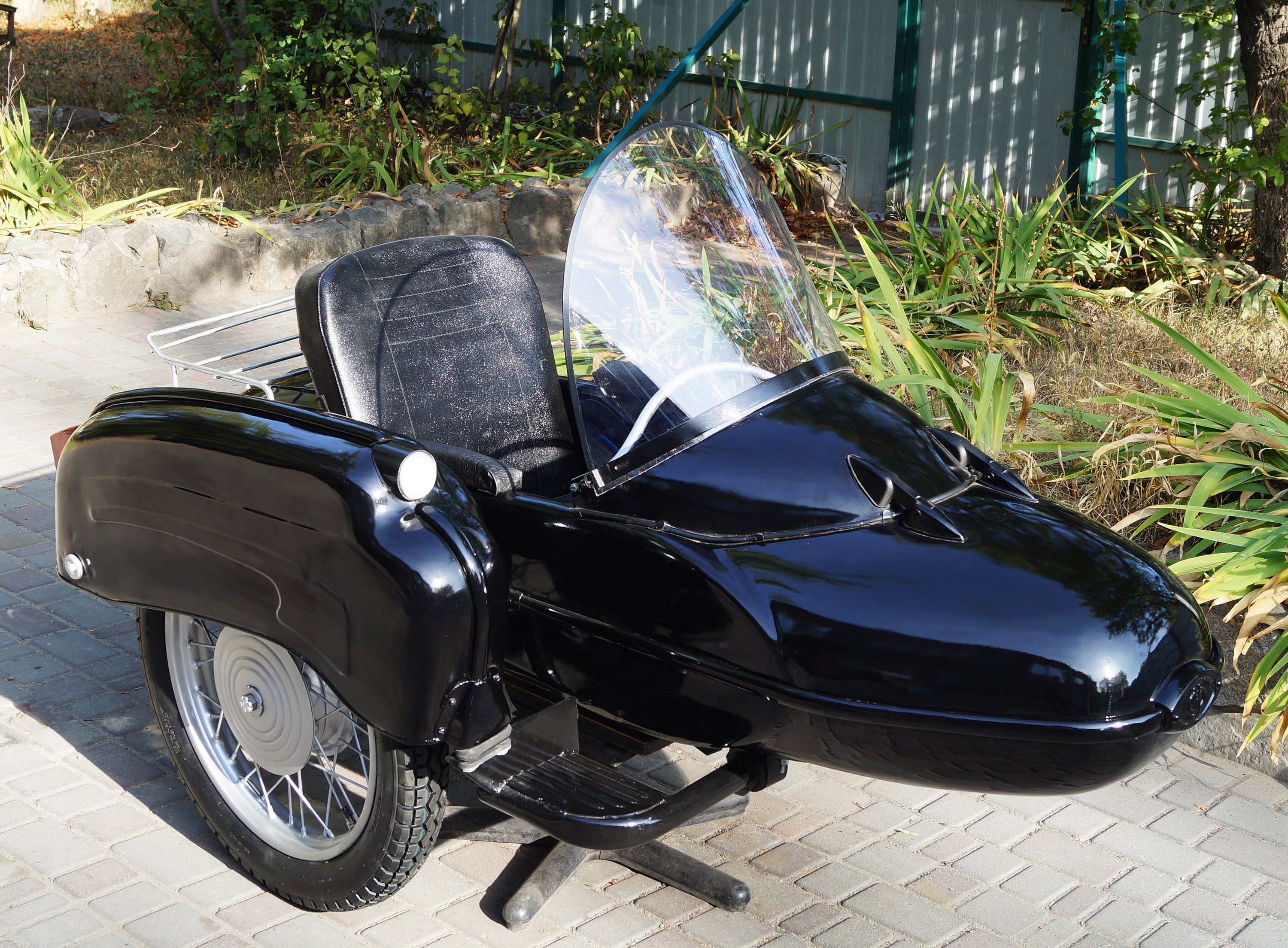 Vintage Refurbished Sidecar for Motorcycle Izh Compatible with motorcycle Models BMW Triumph Ural Harley Davidson Honda